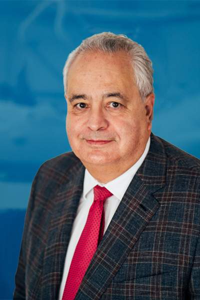 Company Directors 1 Ian Dighe Portrait